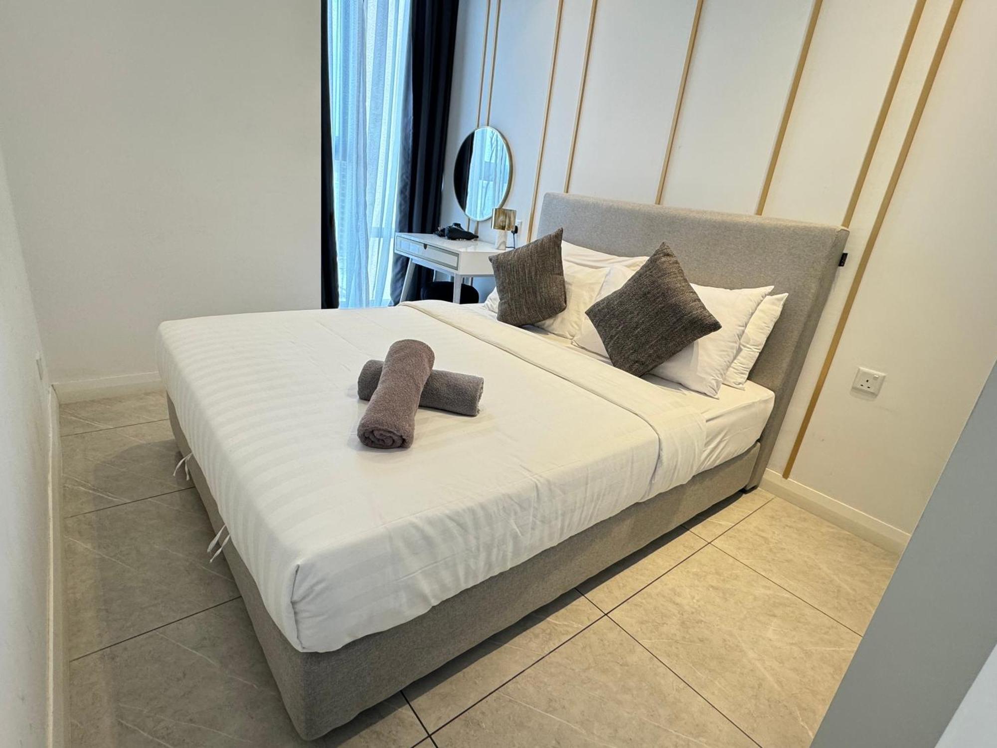 Apartment At Axon Pavilion